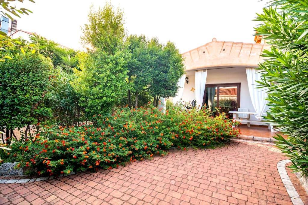 Residence Lu Soli Budoni Affitti Exterior foto